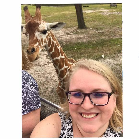 Meet the Posher Other - Meet your Posher, Shawna